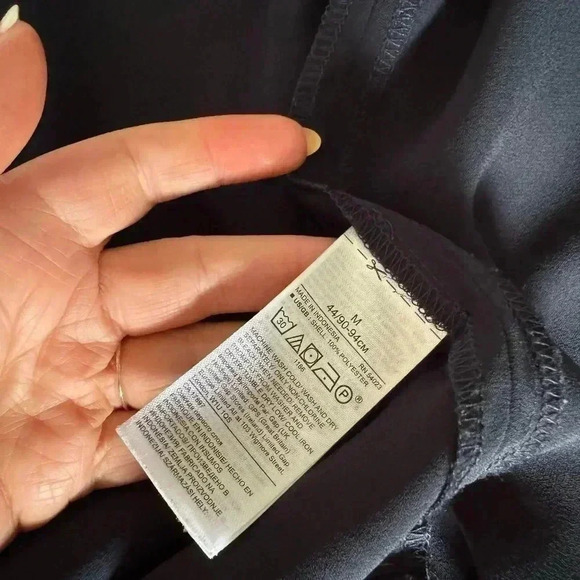 Banana Republic Women's Dillon Classic-Fit Piped Shirt - Picture 7 of 8